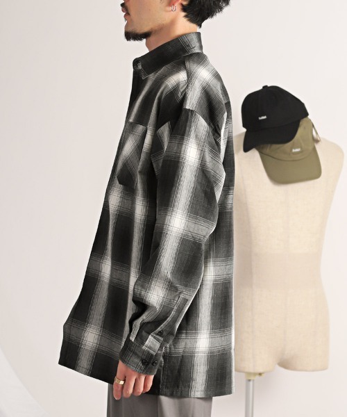 LUXSTYLE(ラグスタイル)の「オンブレチェック柄長袖シャツ(シャツ/ブラウス・メンズ・ブラック/ブラウン/ホワイト・M/L/XL)」の9枚目の写真