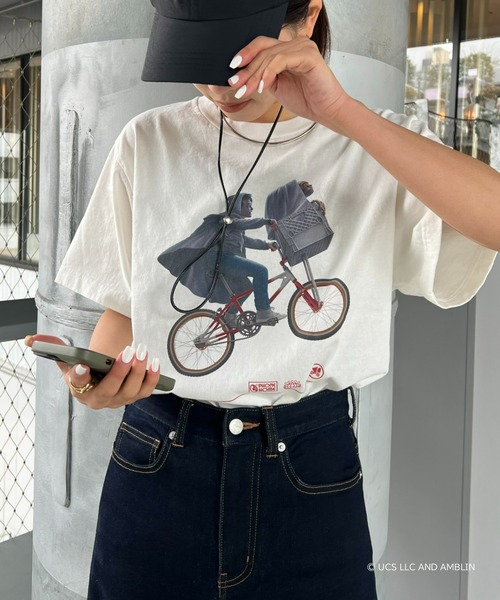 UCS（ユーシーエス）の「【UniversalｘTYPY】フォトTee（Tシャツ/カットソー・レディース・ブラック/ホワイト/ホワイト系その他/ブラック系その他/ホワイト系その他2/ホワイト系その他3/ブラック系その他2/ブラック系その他3・ONE SIZE）」の2枚目の写真