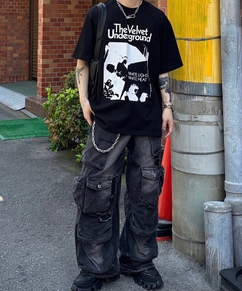 Chikashitsu +（チカシツプラス）の「【Chikashitsu +】graphic t-shirt 3 / 【チカシツプラス】グラフィックプリント半袖Tシャツ（Tシャツ/カットソー・メンズ・ブラック/ホワイト・ONE SIZE）」の10枚目の写真