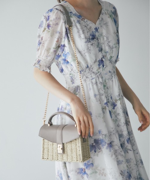 tocco closet（トッコ　クローゼット）の「２ＷＡＹショルダー付きフェイクレザー×カゴミニバッグ（かごバッグ・レディース・グレイッシュベージュ/オフホワイト・FREE）」の14枚目の写真