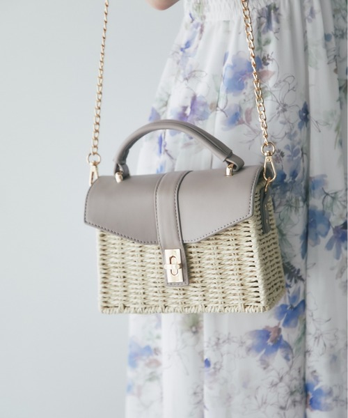 tocco closet（トッコ　クローゼット）の「２ＷＡＹショルダー付きフェイクレザー×カゴミニバッグ（かごバッグ・レディース・グレイッシュベージュ/オフホワイト・FREE）」の15枚目の写真