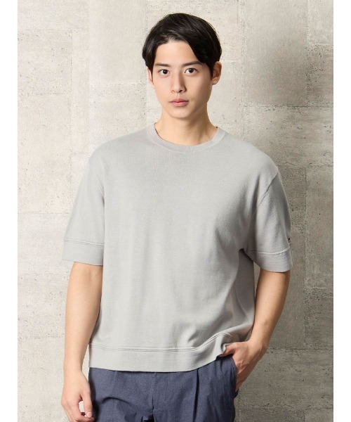 Perfect Suit FActory（パーフェクトスーツファクトリー）の「TRANS CONTINENTS　やわらか日和のコットンニットTシャツ　ホワイト/ブラック/ベージュ/サックス（Tシャツ/カットソー・メンズ・ブラック/サックスブルー/ホワイト/ベージュ・M/L/LL）」の3枚目の写真