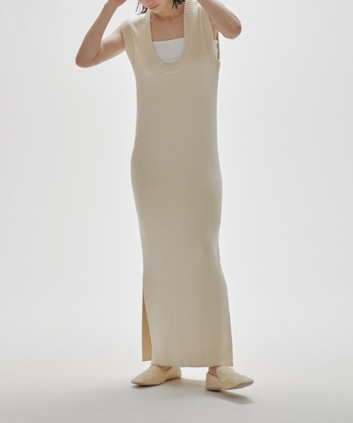 新品未使用 TODAYFUL UneckKnitDress Uネックニットドレス TODAYFUL（トゥデイフル）の「【TODAYFUL/トゥデイフル】Uネックニット