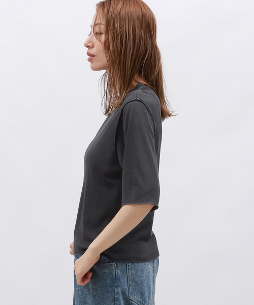 LAKOLE（ラコレ）の「シアーメロウ半袖T / 129237（Tシャツ/カットソー・レディース・ブラック/セージグリーン/チャコール/オフホワイト・SMALL/MEDIUM）」の19枚目の写真