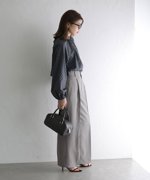 La TOTALITE（ラトータリテ）の「【MILOS/ミロス】スクエアボストンBAG（ボストンバッグ・レディース・ブラック/ベージュ・FREE）」の4枚目の写真