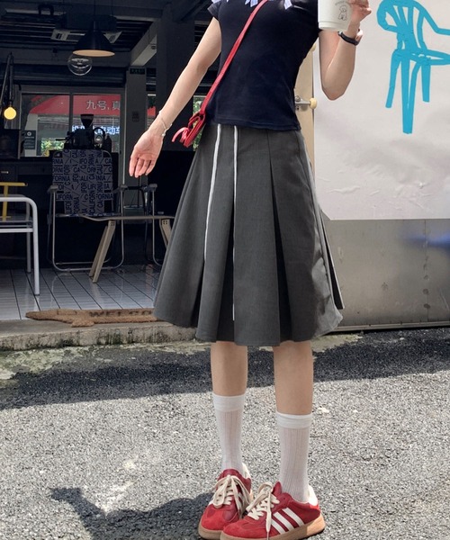 HALEY PESCA（ヘーリーペスカ）の「HALEY PESCA/ダブルウエスト　プリーツミディアムスカート（スカート・レディース・グレー/ブラック・MEDIUM/SMALL/LARGE）」の5枚目の写真