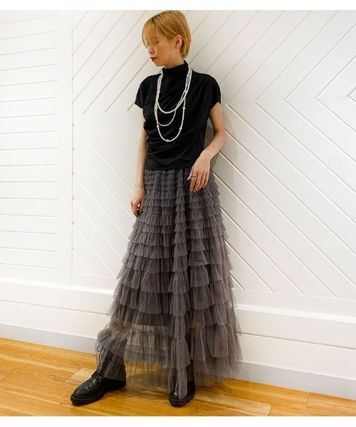 Desert　Rose（デザートローズ）の「【DESERT ROSE/デザートローズ】アシメトリードレーピングハイネックカットソー（Tシャツ/カットソー・レディース・ブラック・FREE）」の3枚目の写真