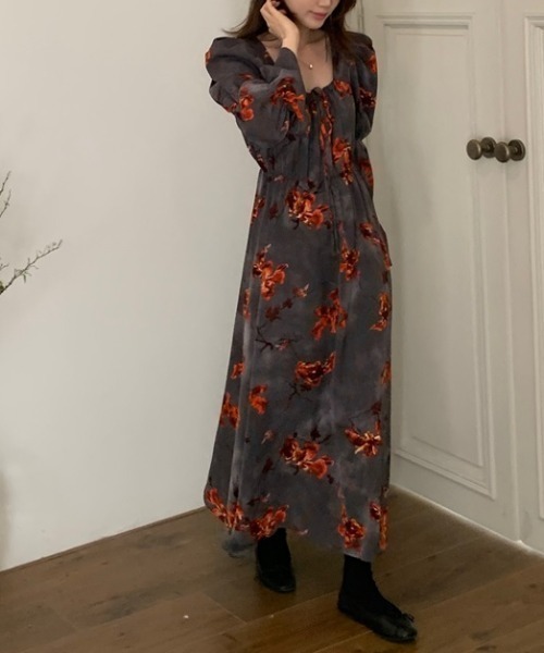 N.s（エヌドットエス）の「フロントリボンデザイン花柄ロングワンピース（ワンピース・レディース・ブラック/グレー・FREE）」の7枚目の写真