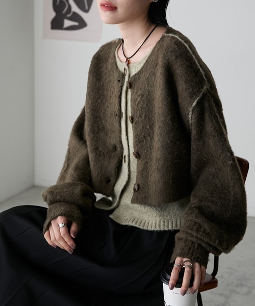 美品★FOXEY NEW YORK★ロゴプレート ショートカーディガン 40 美品☆FOXEY NEW YORK☆ロゴプレート ショートカーディガン 40