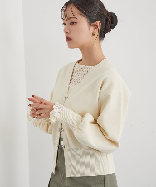 VIS（ビス）の「【アンチピリング/洗える】美smart Vネックホックデザインカーディガン（カーディガン/ボレロ・レディース・ブラック/オフホワイト/ピンク/ブルー系その他4・FREE）」の10枚目の写真