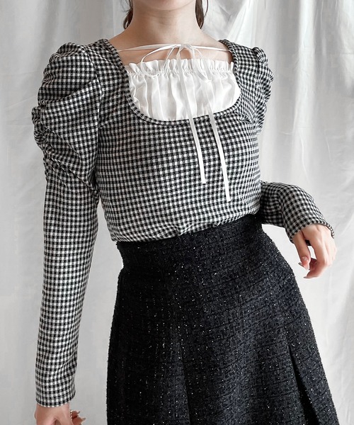 NOMAE（ノーマエ）の「【長袖で再登場!!】フリルレイヤード長袖トップス（Tシャツ/カットソー・レディース・ブラック/ネイビー/ブラウン/グレー/ブラック系その他・FREE）」の3枚目の写真