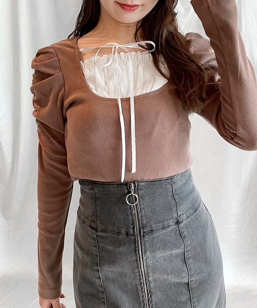 NOMAE（ノーマエ）の「【長袖で再登場!!】フリルレイヤード長袖トップス（Tシャツ/カットソー・レディース・ブラック/ネイビー/ブラウン/グレー/ブラック系その他・FREE）」の5枚目の写真