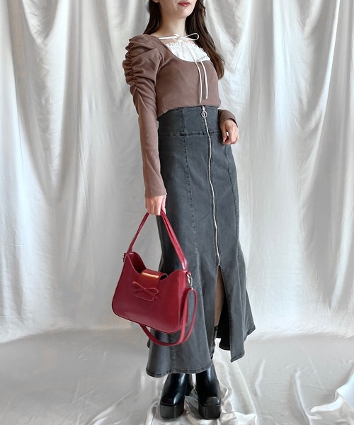 NOMAE（ノーマエ）の「【長袖で再登場!!】フリルレイヤード長袖トップス（Tシャツ/カットソー・レディース・ブラック/ネイビー/ブラウン/グレー/ブラック系その他・FREE）」の7枚目の写真