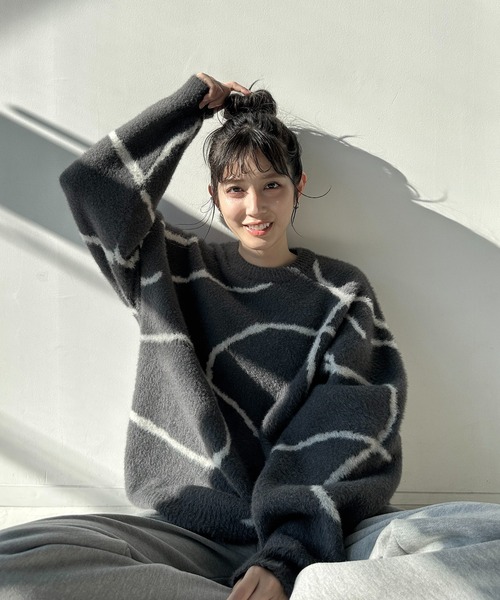 AS KNOW AS plus（アズノゥアズプラス）の「◇選んでアソートデザイン ゆるっとシャギーニットプルオーバー（ニット/セーター・レディース・グレー系/ブラウン系その他/ブラック系/ブルー系その他/アイボリー系/ブルー系その他2/ブラック系その他2・FREE）」の12枚目の写真