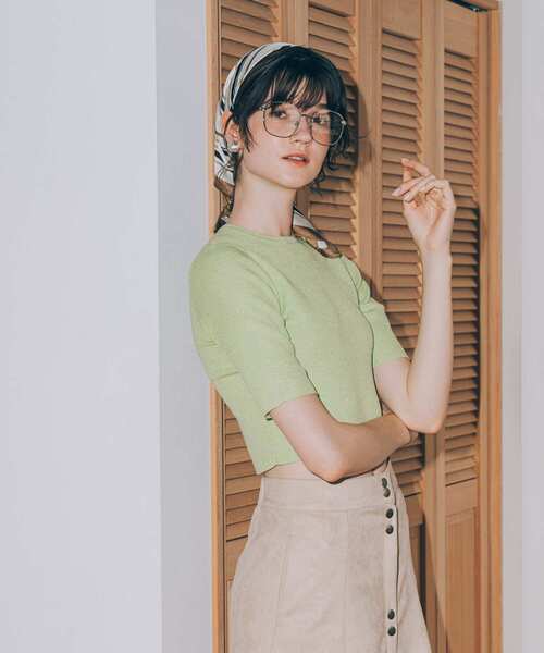 SMELLY(スメリー)の「スクエアパターンスカーフ(バンダナ/スカーフ・レディース・ベージュ系その他/ホワイト系その他・-)」の10枚目の写真