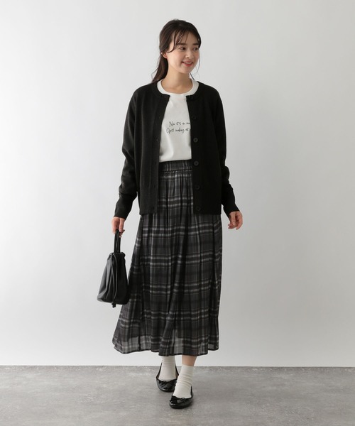 GLOBAL WORK Smile Seed Store（グローバルワーク スマイルシードストア）の「お手入れラクラククルーカーディガン/116058（カーディガン/ボレロ・レディース・ブラック系その他/ブラック×ホワイト/ブルー系その他6/ゴールド系その他・MEDIUM/X-LARGE/SMALL/LARGE）」の22枚目の写真