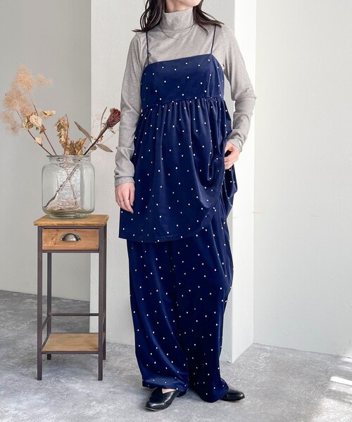 fredy emue（フレディエミュ）の「《セットアップ対応》ベロアドット刺繍キャミブラウス（キャミソール・レディース・ブラック系その他/ブルー系その他・38）」の17枚目の写真