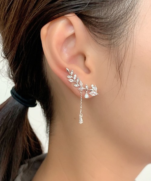 リーフモチーフ ビジューピアス イヤーカフ風  (両耳用)
