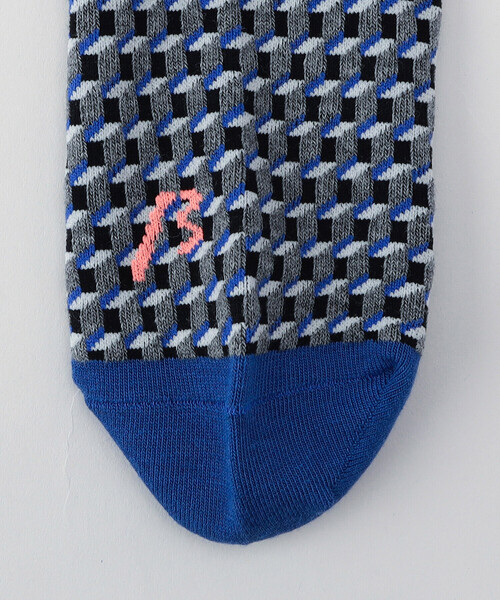 β MEN（ベータメン）の「キューブ柄 クルーソックス（ソックス/靴下・メンズ・イエロー/グリーン/ブルー・27.0cm）」の6枚目の写真