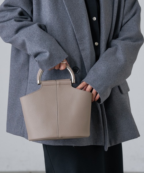 COLONY 2139（コロニートゥーワンスリーナイン）の「金具コンビハンドルバッグ（ハンドバッグ・レディース・ホワイト/ブラック/グレー・FREE）」の11枚目の写真