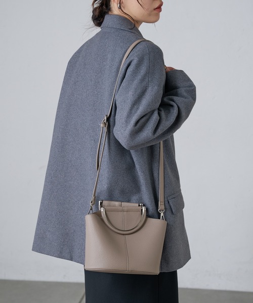 COLONY 2139（コロニートゥーワンスリーナイン）の「金具コンビハンドルバッグ（ハンドバッグ・レディース・ホワイト/ブラック/グレー・FREE）」の13枚目の写真