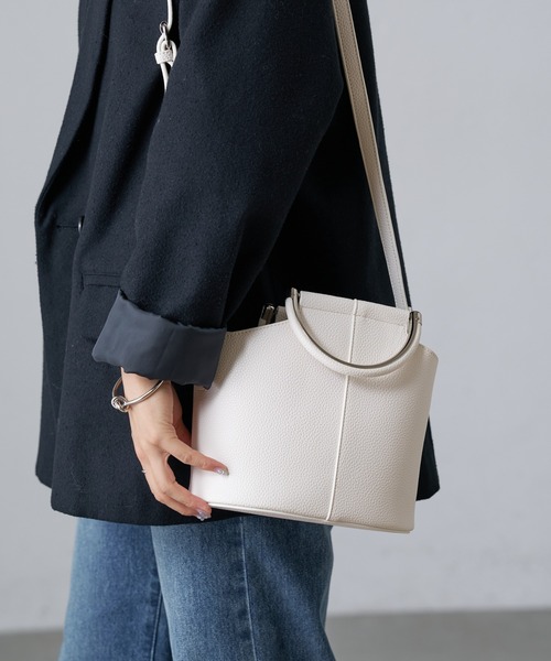 COLONY 2139（コロニートゥーワンスリーナイン）の「金具コンビハンドルバッグ（ハンドバッグ・レディース・ホワイト/ブラック/グレー・FREE）」の21枚目の写真