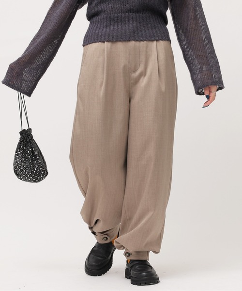 DOUBLE NAME(ダブルネーム)の「裾ボタンパンツ/ユニセックス(スラックス・レディース・ブラック/ネイビー系/グリーン系/ベージュ・FREE)」の6枚目の写真