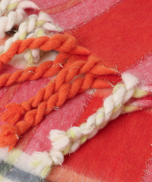 KBF(ケイビーエフ)の「ラメチェックマフラー(マフラー・レディース・レッド系その他/イエロー系その他・ONE)」の7枚目の写真