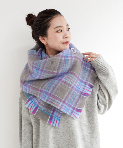 B.C STOCK（ベーセーストック）の「チェックブークレマフラー（マフラー・レディース・ブラック系その他/グリーン/イエロー/ブラウン・FREE）」の2枚目の写真