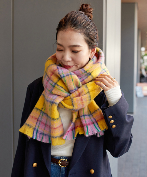 B.C STOCK（ベーセーストック）の「チェックブークレマフラー（マフラー・レディース・ブラック系その他/グリーン/イエロー/ブラウン・FREE）」の4枚目の写真