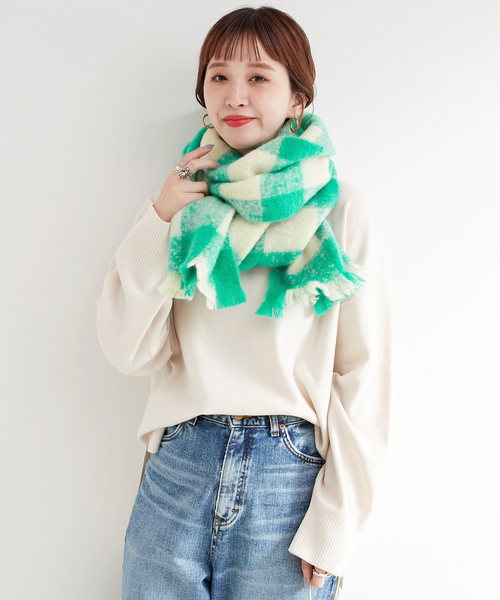 B.C STOCK（ベーセーストック）の「チェックブークレマフラー（マフラー・レディース・ブラック系その他/グリーン/イエロー/ブラウン・FREE）」の3枚目の写真