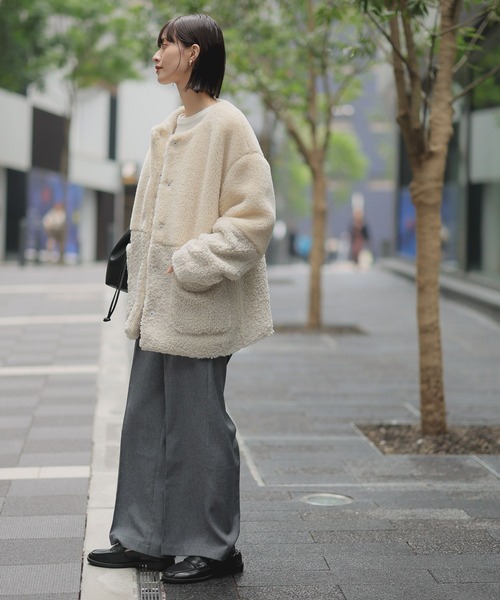 LAKOLE（ラコレ）の「裏起毛タックイージーパンツ / 248323（その他パンツ・レディース・グレー/ブラック/ブラウン/ベージュ・LARGE/MEDIUM/SMALL）」の6枚目の写真