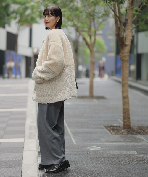 LAKOLE（ラコレ）の「裏起毛タックイージーパンツ / 248323（その他パンツ・レディース・グレー/ブラック/ブラウン/ベージュ・LARGE/MEDIUM/SMALL）」の7枚目の写真