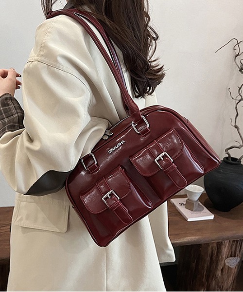 FREE STYLISTS(フリー スタイリスト)の「Y2K レトロ バックルデザインBAG / 500mlペットボトル収納可能(ショルダーバッグ・レディース・シルバー/ワイン/ブラック・FREE)」の7枚目の写真