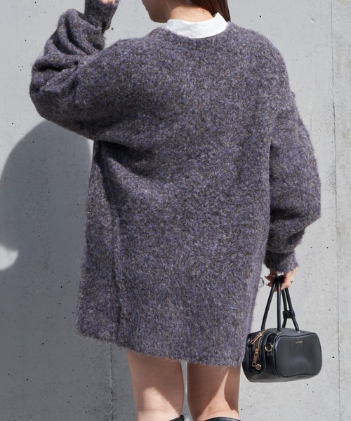 RAY CASSIN（レイカズン）の「【前後2way】Vネックシャギーニット（ニット/セーター・レディース・ライトベージュ/ブラウン/レッド・FREE）」の5枚目の写真