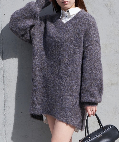 RAY CASSIN（レイカズン）の「【前後2way】Vネックシャギーニット（ニット/セーター・レディース・ライトベージュ/ブラウン/レッド・FREE）」の6枚目の写真