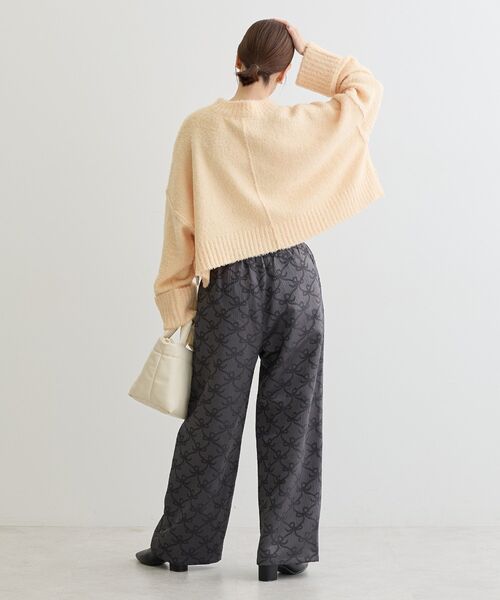 Petit fleur（プチフルール）の「・Petit Fleur ブークレワイドニット（ニット/セーター・レディース・オフホワイト/ブルー/イエロー/ライトグレー/ピンク・FREE）」の12枚目の写真