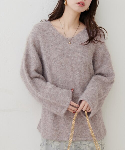 natural couture(ナチュラルクチュール)の「【WEB限定】Vネックニットプルオーバー(ニット/セーター・レディース・ピンク/モカ/チャコールグレー/ライトベージュ・FREE)」の3枚目の写真