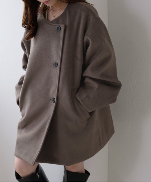 apres jour clair(アプレジュールクレア)の「【apres jour clair】コクーンスリーブミドルコート(ノーカラーコート・レディース・ブラウン系その他/アイボリー/ベージュ/モカ・X-LARGE/フリー)」の21枚目の写真