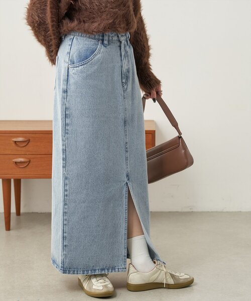 natural couture(ナチュラルクチュール)の「デニムストレートスカート(スカート・レディース・インディゴブルー/ブルー/ブラック・FREE)」の3枚目の写真