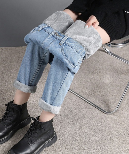 2ly2(トゥーリートゥー)の「ハイウエスト裏起毛ストレートスリムジーンズ(デニムパンツ・レディース・アイボリー/ブラック/ライトブルー/ブルー・FREE)」の17枚目の写真