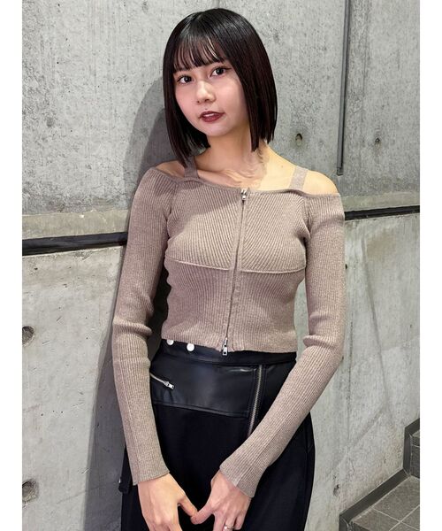 MURUA（ムルーア）の「ショルダーストラップダブルZIPニット（ニット/セーター・レディース・ブラック/ライトブルー/ホワイト/ベージュ・FREE）」の7枚目の写真