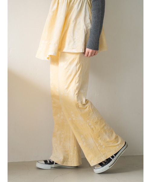 Ungrid(アングリッド)の「ベロア刺繍ラフパンツ(その他パンツ・レディース・アイボリー/チャコールグレー/ピンク・FREE)」の7枚目の写真