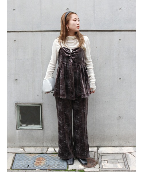 Ungrid(アングリッド)の「ベロア刺繍ラフパンツ(その他パンツ・レディース・アイボリー/チャコールグレー/ピンク・FREE)」の15枚目の写真