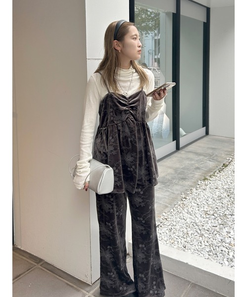 Ungrid(アングリッド)の「ベロア刺繍ラフパンツ(その他パンツ・レディース・アイボリー/チャコールグレー/ピンク・FREE)」の17枚目の写真