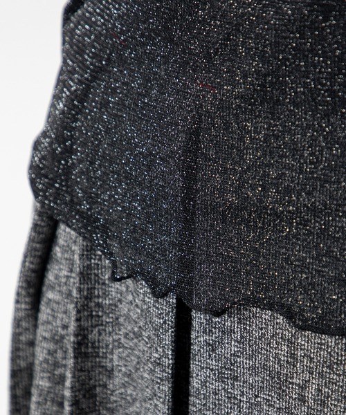 MILLION CARATS（ミリオンカラッツ）の「繊細なシアー素材にラメを散りばめた、どんなコーデも格上げするシアーラメ同色メロウトップス（シャツ/ブラウス・レディース・ブラック/オフホワイト・FREE）」の7枚目の写真