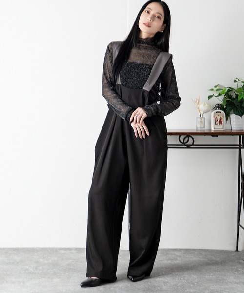 MILLION CARATS（ミリオンカラッツ）の「繊細なシアー素材にラメを散りばめた、どんなコーデも格上げするシアーラメ同色メロウトップス（シャツ/ブラウス・レディース・ブラック/オフホワイト・FREE）」の8枚目の写真