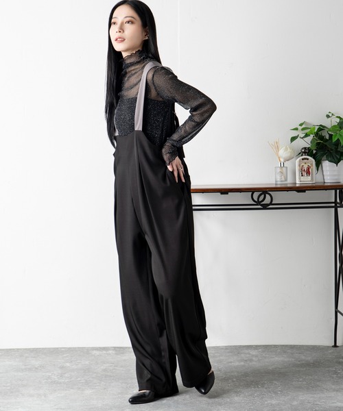 MILLION CARATS（ミリオンカラッツ）の「繊細なシアー素材にラメを散りばめた、どんなコーデも格上げするシアーラメ同色メロウトップス（シャツ/ブラウス・レディース・ブラック/オフホワイト・FREE）」の9枚目の写真