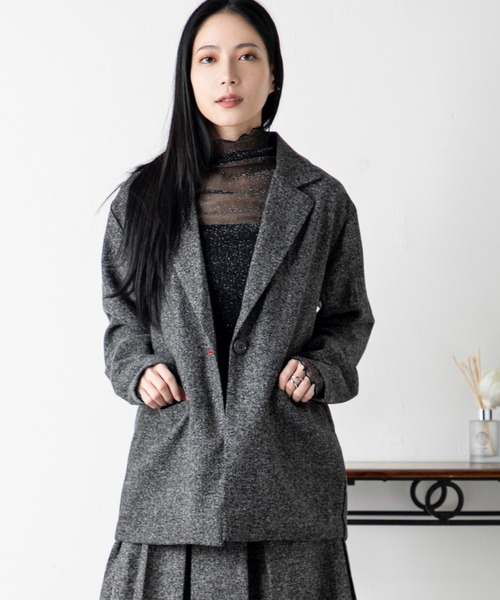 MILLION CARATS（ミリオンカラッツ）の「繊細なシアー素材にラメを散りばめた、どんなコーデも格上げするシアーラメ同色メロウトップス（シャツ/ブラウス・レディース・ブラック/オフホワイト・FREE）」の11枚目の写真