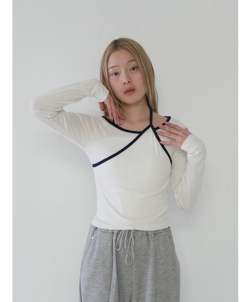 Uenui(ウニュイ)の「【 cunii 】配色 バイカラー レイヤード ロングスリーブTシャツ(Tシャツ/カットソー・レディース・ネイビー/グレー/アイボリー/ブラック・FREE)」の7枚目の写真